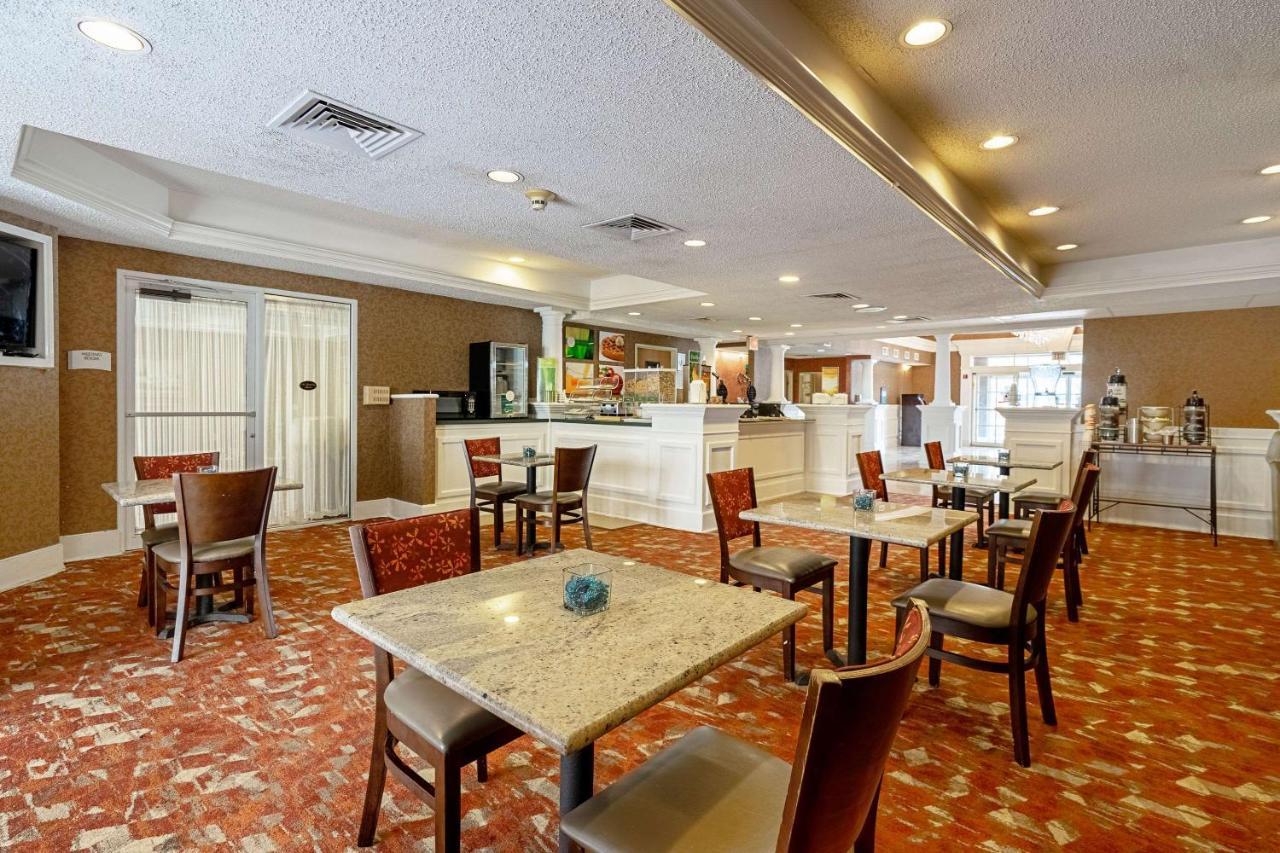 Quality Suites San Antonio Northeast Exteriör bild