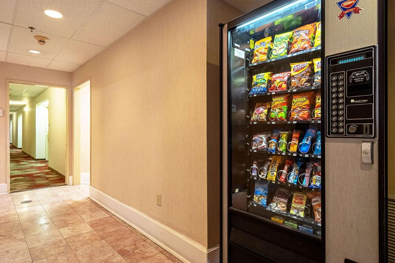 Quality Suites San Antonio Northeast Exteriör bild