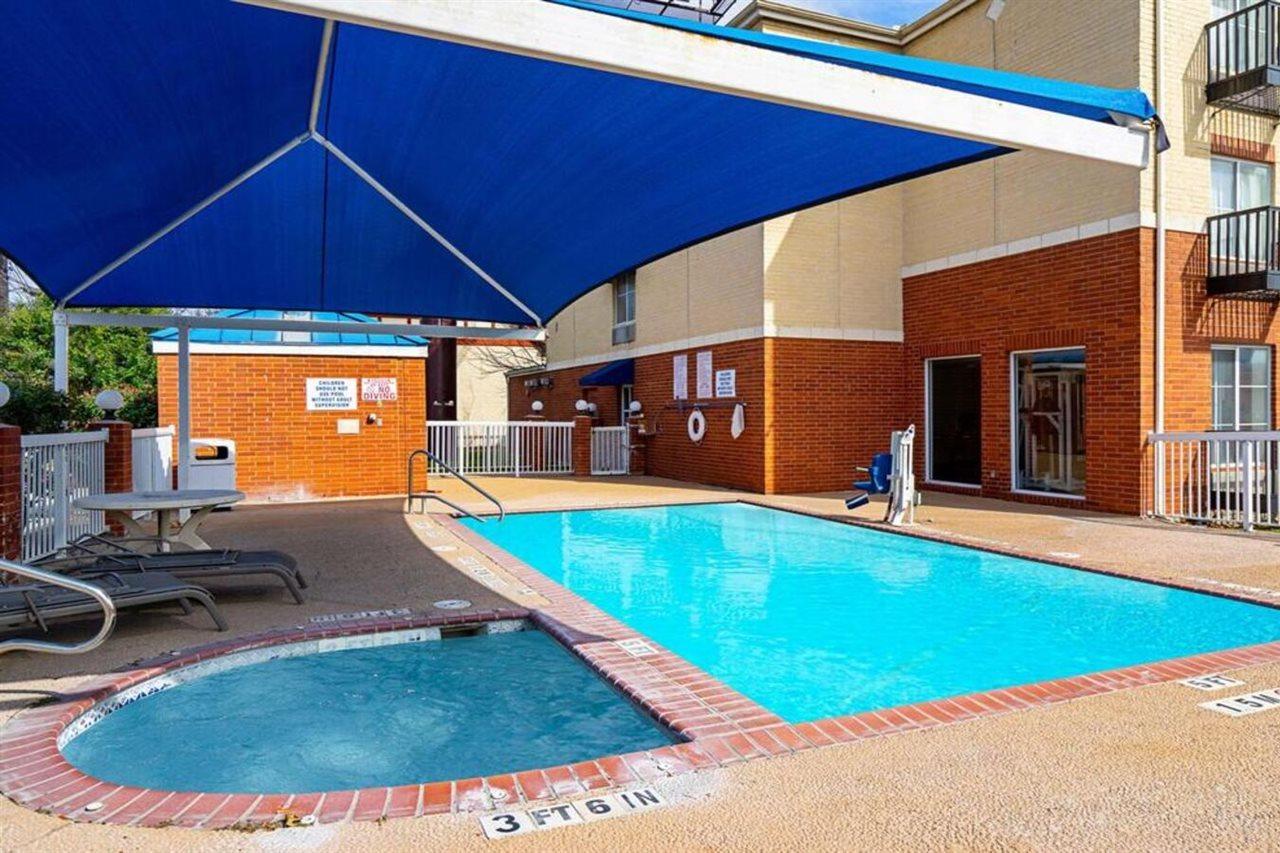 Quality Suites San Antonio Northeast Exteriör bild