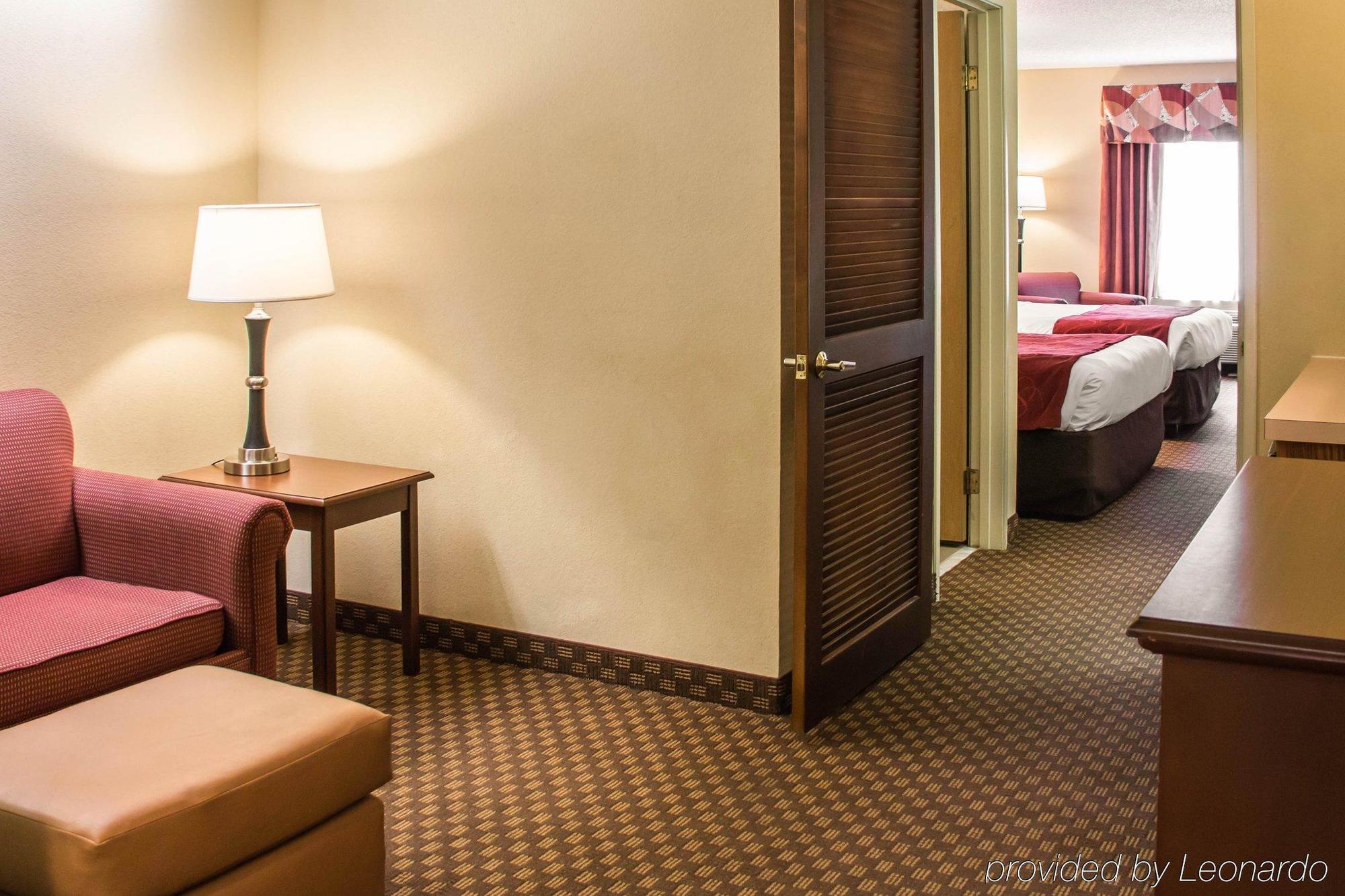 Quality Suites San Antonio Northeast Exteriör bild